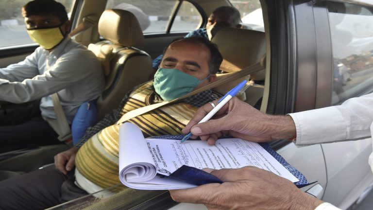 COVID-19: Over 1,500 people fined for not wearing mask in Delhi COVID-19: Over 1,500 people fined for not wearing mask in Delhi