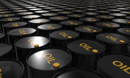 Crude Oil Price: फेड चेयरमैन के बयान के बाद क्रूड ऑयल में 3 फीसदी की तेजी