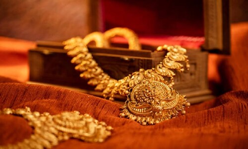 सिर्फ भारत ही नहीं, देश से बाहर भी सस्ता हो गया है सोना, जानिए सिल्वर का कितना है दाम