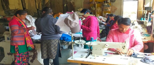 उत्तराखंड में भांग से बनाए जा रहे कपड़े, 50 से ज्यादा बिक रहे आइटम