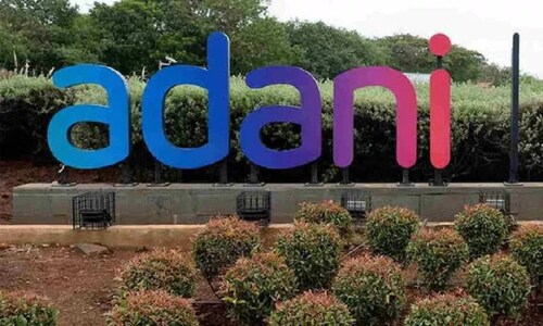 Adani Group Share : कुछ ही घंटों में अदाणी ग्रुप पर आई कई बड़ी खबरें, शेयरों पर सीधा असर