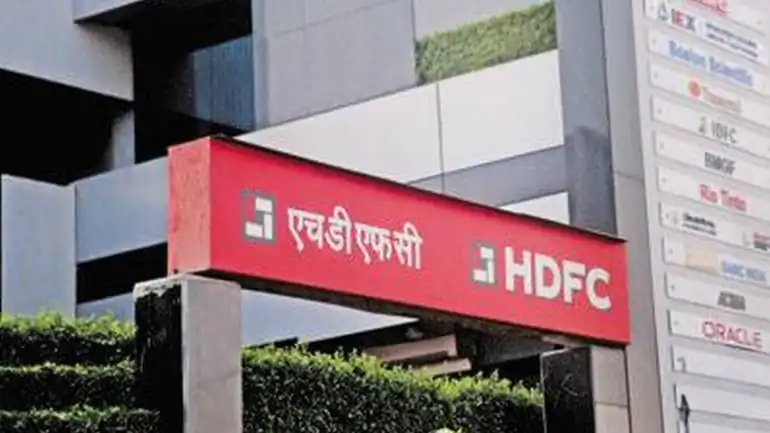 बाजार बंद होते ही HDFC पर आई बड़ी खबर- RBI ने लगाया जुर्माना