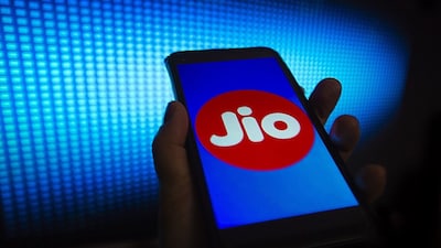 रिलायंस इंडस्ट्रीज ने यह जानकारी स्टॉक एक्सचेंजों को दी है. कंपनी के मुताबिक, इससे पहले जियो प्लेटफॉर्म्स ने IPO के लिए ड्राफ्ट रेड हेरिंग प्रॉस्पेक्टस (DRHP) दाखिल किया था और 28 अगस्त 2026 को सेबी से उस पर ऑब्जर्वेशन लेटर मिलने की जानकारी दी गई थी.