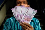 बिना आईडी ₹2000 के नोट हो रहे एक्सचेंज ? जानिए बैंकों में पहले दिन क्या हुआ