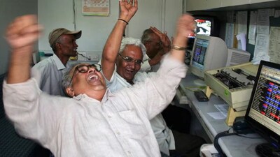 एफआईआई की ओर से शेयर में खरीदारी जारी है. एक साल पहले सितंबर महीने में उनकी हिस्सेदारी 10.88 फीसदी थी. वहीं, सितंबर 2024 में ये बढ़कर 23.72 फीसदी हो गई है. 
