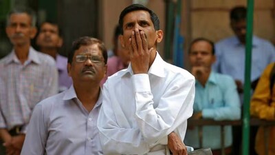 शेयर बाजार में भारी गिरावट: ₹40 लाख करोड़ डूबे, कई शेयर 50% से ज्यादा गिरे.