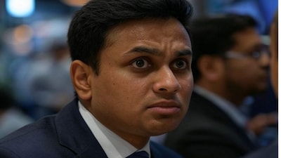 Record FPI Sell-Off: Indian Market Sees Unprecedented $11 Billion Outflow in March