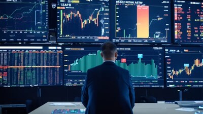 उत्तर प्रदेश, महाराष्ट्र, तेलंगाना और पश्चिम बंगाल जैसे महत्वपूर्ण मुस्लिम आबादी वाले राज्यों द्वारा जल्द ही आधिकारिक अधिसूचना जारी किए जाने की उम्मीद है.अभिभावकों और छात्रों को पुष्टि के लिए स्थानीय स्कूल सर्कुलर और जिला घोषणाओं की निगरानी करनी चाहिए.