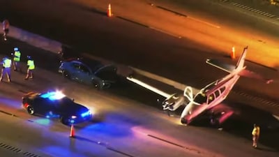 Plane Crash Video emergency landing on highway