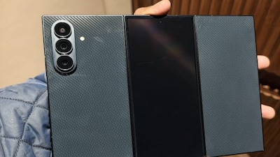 Samsung Galaxy Z TriFold photos