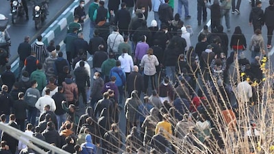 Iran Protests: Death Toll Reaches 10, Violence Worsens, Trump Warns Tehran