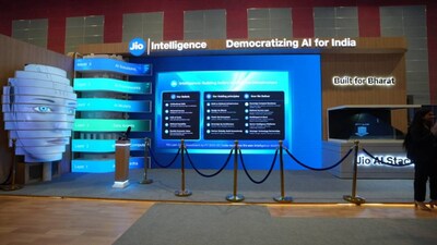 इंडिया AI इम्पैक्ट समिट 2026: जियो ने पेश किया 'नेशन-फर्स्ट AI स्टैक' का खाका.