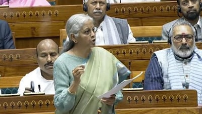 बजट 2026: वित्त मंत्री ने राज्यों को दिए ₹2.7 लाख करोड़ अतिरिक्त फंड, विकास को बढ़ावा.