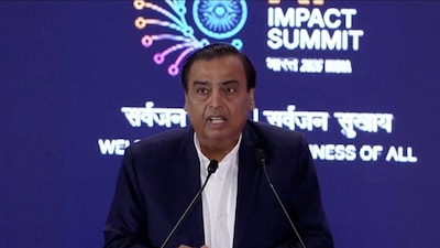 Mukesh Ambani: Jio to Make AI Affordable, Invests ₹10 Lakh Crore in 'Intelligence Era'