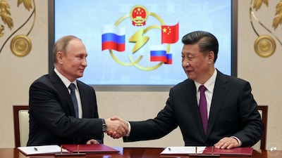 भारत ने कम लिया रूसी तेल, चीन पर मेहरबान हुआ रूस, 'पानी के दाम' पर दे रहा क्रूड ऑयल.