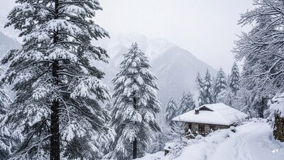 कश्मीर-हिमाचल में भारी बर्फबारी का अलर्ट, दिल्ली के मौसम और AQI का हाल जानें.