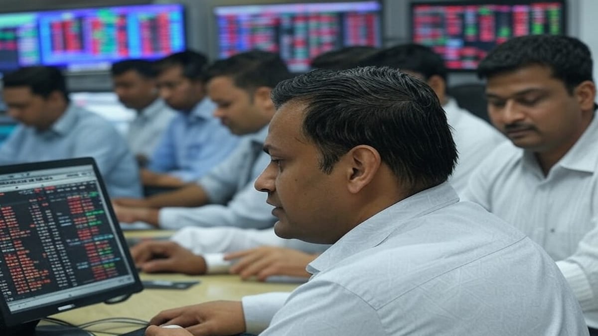 अमेरिकी बाजार में डाउ जोन्स का रिकॉर्ड, टेक शेयरों में उतार-चढ़ाव