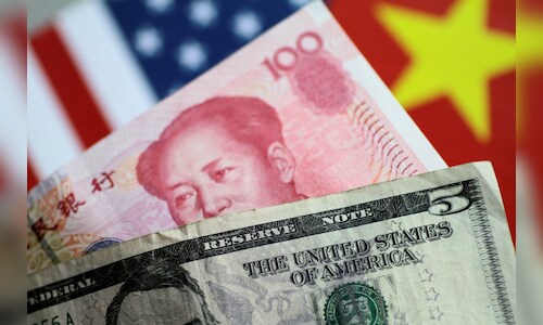 China Lowers Tourist Tax Refund Threshold to Boost Consumption