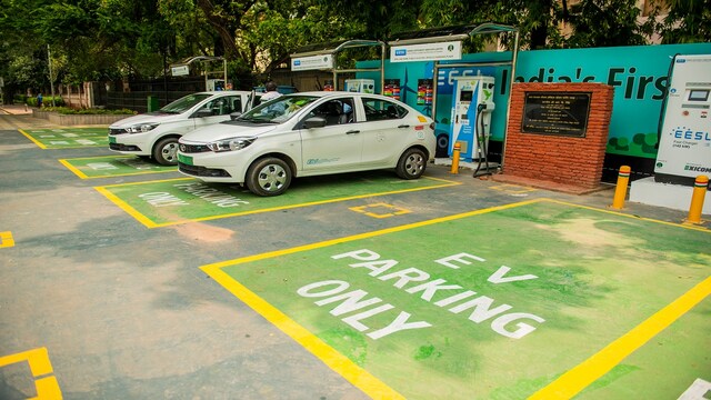 So far, over 1,500 electric vehicles and hyperchargers have been financed with partnerships that span across all leading original equipment manufacturers (OEMs) including TATA, Switch Mobility, Bajaj, Mahindra, Euler, Omega Seiki, Ola Electric, Zen Mobility etc. The platform, which is a part of Stride Ventures, initially focused on enabling the electric vehicle (EV) ecosystem but is rapidly expanding to support key climate sectors such as renewable energy, green hydrogen, waste management, and circular economy solutions.