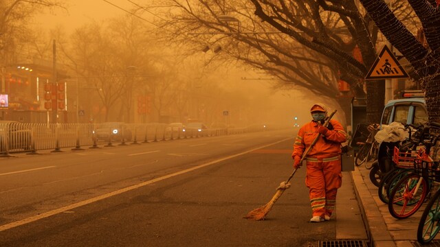 Dust Storm Alert: Dust from Pakistan moves towards Delhi NCR ...