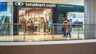 Lenskart Invests ₹186 Cr in South Korea's iiNeer for Optical Hardware Edge