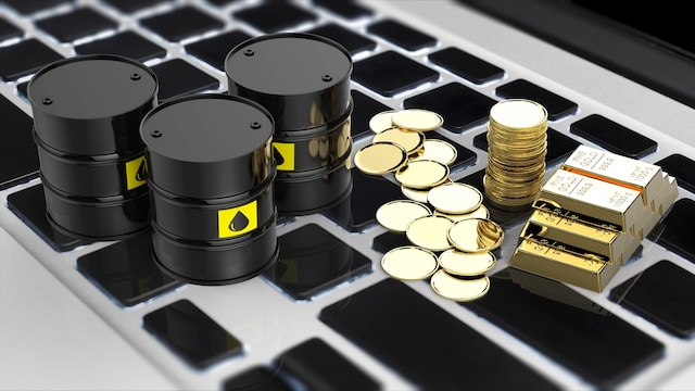 India fuel exports symbolized by the Bombay Stock Exchange