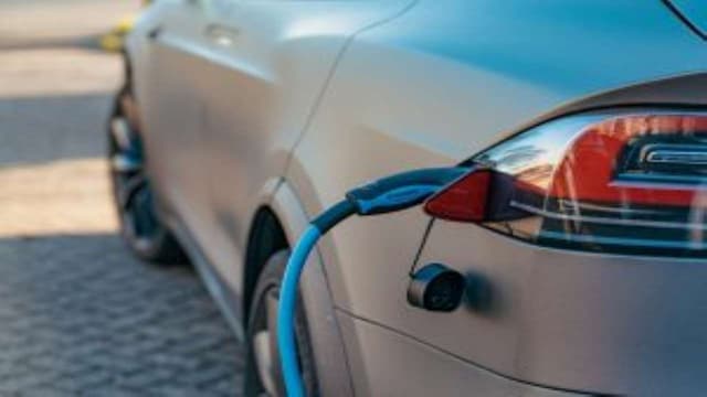 Electric vehicles charging