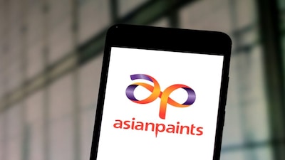 Asian Paints Shares Plunge 6% Amid Bearish Brokerage Outlook Post Q3 Earnings