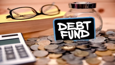 Debt Funds See ₹25,693 Cr Outflow in Nov Amid Tight Liquidity