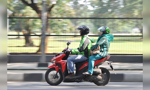 Karnataka to Ban Bike Taxis in Six Weeks After Court Order