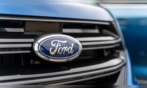 Ford cancels large electric SUV plans, faces $1.9 billion in charges ...