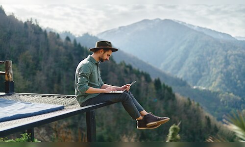 Websites to Help Freelancers Find Work and Build Careers