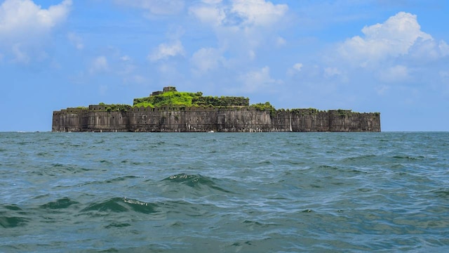 8. Shivaji Forts (Maharashtra) | India has nominated the 'Maratha Military Landscapes', a network of forts showcasing the strategic military powers of Maratha rule, to be included in the UNESCO World Heritage list for 2024-25. The 12 components of it are the forts of Salher, Shivneri, Rajgad, Lohagad, Khanderi, Raigad, Pratapgad, Suvarnadurg, Panhala, Vijaydurg and Sindhudurg in Maharashtra as well as the Gingee Fort in Tamil Nadu. 8. Shivaji Forts (Maharashtra) | India has nominated the 'Maratha Military Landscapes', a network of forts showcasing the strategic military powers of Maratha rule, to be included in the UNESCO World Heritage list for 2024-25. The 12 components of it are the forts of Salher, Shivneri, Rajgad, Lohagad, Khanderi, Raigad, Pratapgad, Suvarnadurg, Panhala, Vijaydurg and Sindhudurg in Maharashtra as well as the Gingee Fort in Tamil Nadu.