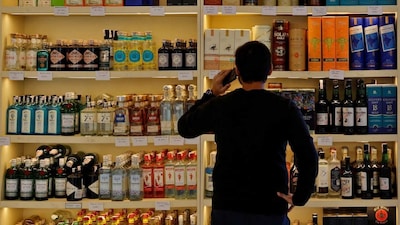 Maharashtra Imposes Four-Day Liquor Ban, Stock Markets Shut for Civic Polls