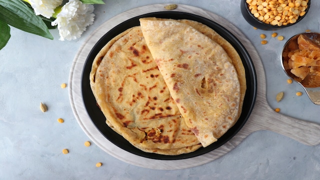 puran-poli-1 राम नवमी 2025: इस अवसर पर पारंपरिक व्यंजनों का प्रयास करना चाहिए