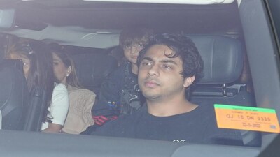 3: Shah Rukh Khan's son Aryan has reached the city for the ceremonies too. 