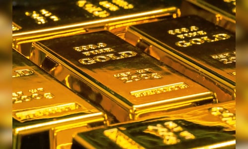 As RBI moves 100 tonne of gold, Invesco report reveals that central ...