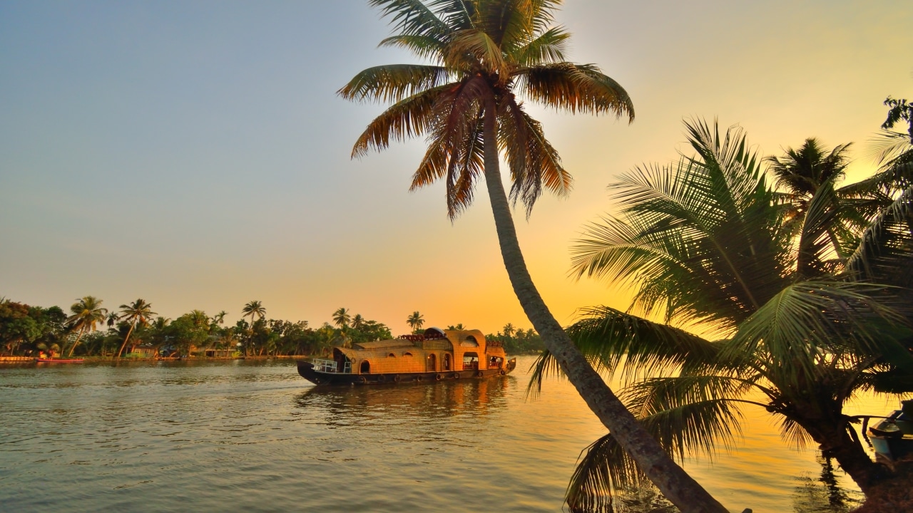 No 2. Kerala: Known as "God's Own Country", Kerala mesmerises visitors with its tranquil backwaters, lush greene landscapes and Ayurvedic retreats, offering a rejuvenating escape to every traveller in the lap of nature.