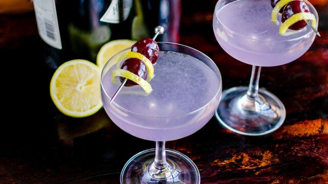 The debate around alcohol consumption is neverending as there are advocates of a complete ban, while several reports continue to suggest health benefits of moderate drinking. Amid the age-old debate over consuming alcoholic beverages, one must think before raising the second glass of wine or whisky for a toast. If you still want to enjoy a drink or two, here are a few alcoholic beverages that could be on your list. According to reports, if consumed moderately, these drinks may not have that much of an adverse impact on your health. Disclaimer: Consumption of alcohol can be injurious to health.