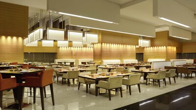 लेमन ट्री होटल्स के शेयर 4% बढ़े, वारबर्ग पिंकस ने फ्लेर में किया निवेश; शेयरधारकों को मिलेगा लाभ.