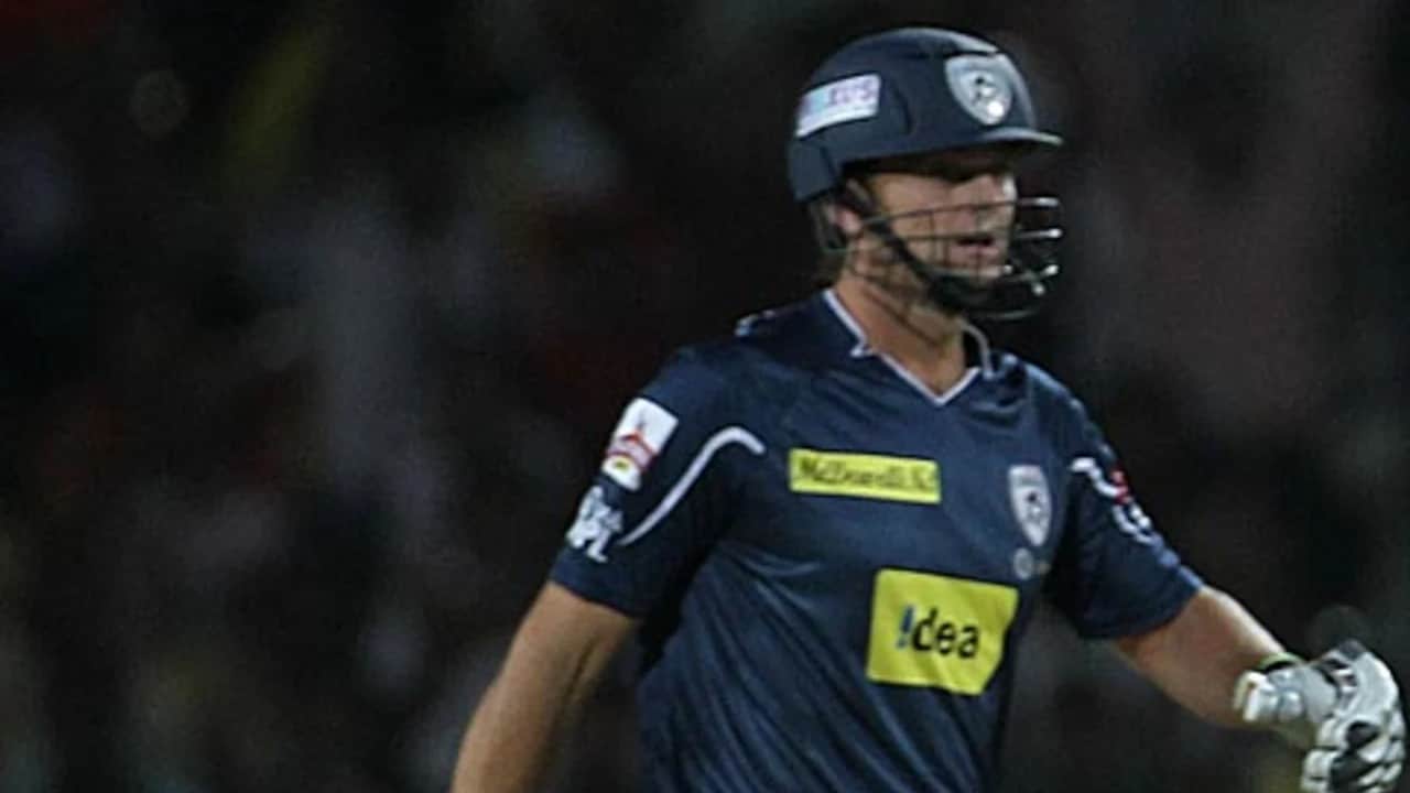 No.5 | Adam Gilchrist | Century scored in 43 balls | For: Deccan Chargers | Against: Mumbai Indians| Year: 208 (Image: IPL)