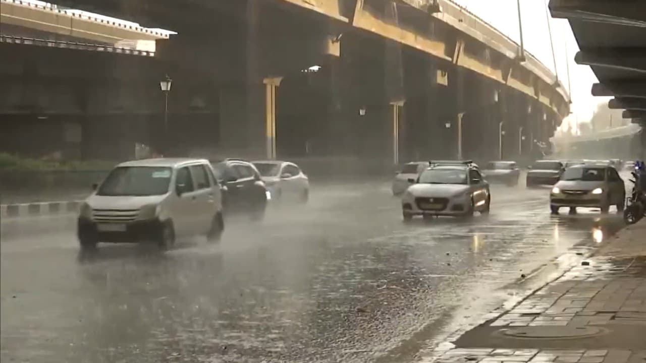Light rainfall in Delhi brings relief from heatwave; IMD issues advisory - CNBC TV18