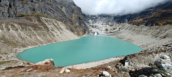 27% identified Himalayan glacial lakes show large expansion shows ...