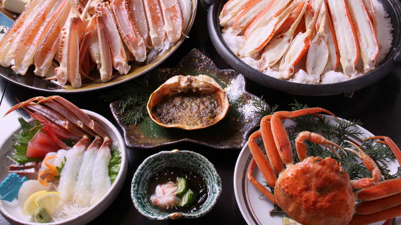 No 1. Matsuba crab | Origin: Japan | These crustaceans are known for their sweet and succulent meat are found around the waters of Japan. In November 2023, a 1.2 kg snow crab of the Matsuba variety was sold for over Rs 55,000.