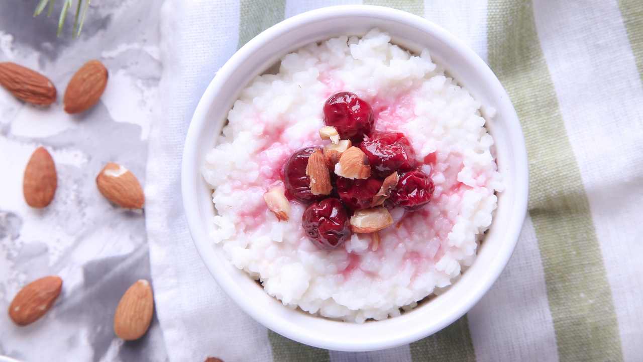 No 7. Dish: Risalamande | Popular in: Norway India | A Norwegian variation of rice pudding, Risalmande, is infused with almonds and served chilled, offering a creamy and nutty indulgence, often enjoyed during Christmas celebrations. (Image: Shutterstock)
