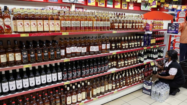 Did you know that even one day without alcohol intake makes a lot of difference? Yes, many people think that meaningful health changes require long-term lifestyle changes and that it takes weeks, if not months to get the body functioning well. But not many know that when it comes to alcohol, even skipping it for a single day can trigger real improvement in your body and mind. (Image: Reuters) Did you know that even one day without alcohol intake makes a lot of difference? Yes, many people think that meaningful health changes require long-term lifestyle changes and that it takes weeks, if not months to get the body functioning well. But not many know that when it comes to alcohol, even skipping it for a single day can trigger real improvement in your body and mind. (Image: Reuters)