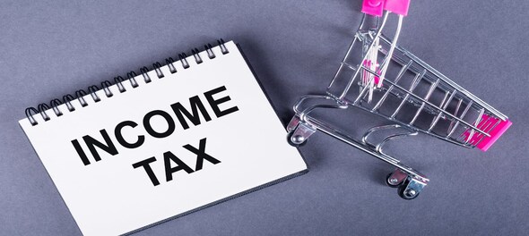 This new income tax feature gives users real time updates on their ...