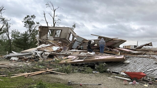 Devastating tornado in Iowa leaves trail of damaged homes, cars and ...