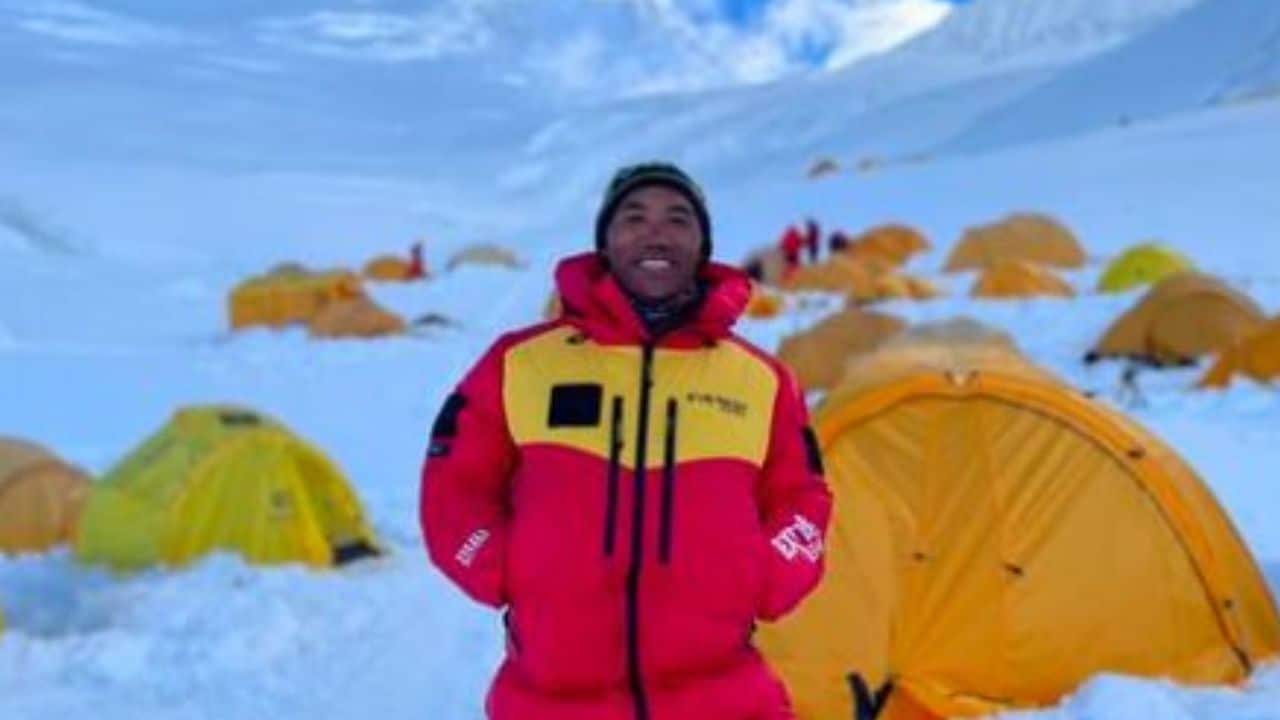 Kami, a senior mountain guide at Seven Summit Treks, was born on January 17, 1970.Kami's mountaineering journey began in 1992 when he joined an expedition to Everest as a supporting staff.