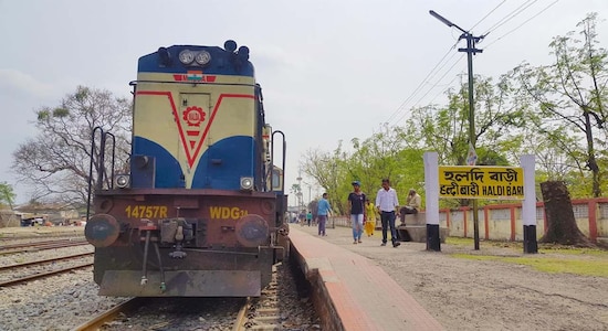 Haldibari Railway Station | Located just 4.5 km from the Bangladesh border, near India, the Haldibari Railway Station serves as another transit point. It is connected to Bangladesh via the Chilahati railway station, approximately 7 km from India's border. The Haldibari-Chilahati rail route passes through New Jalpaiguri in India and Dhaka in Bangladesh. (Image: Indian Railways)